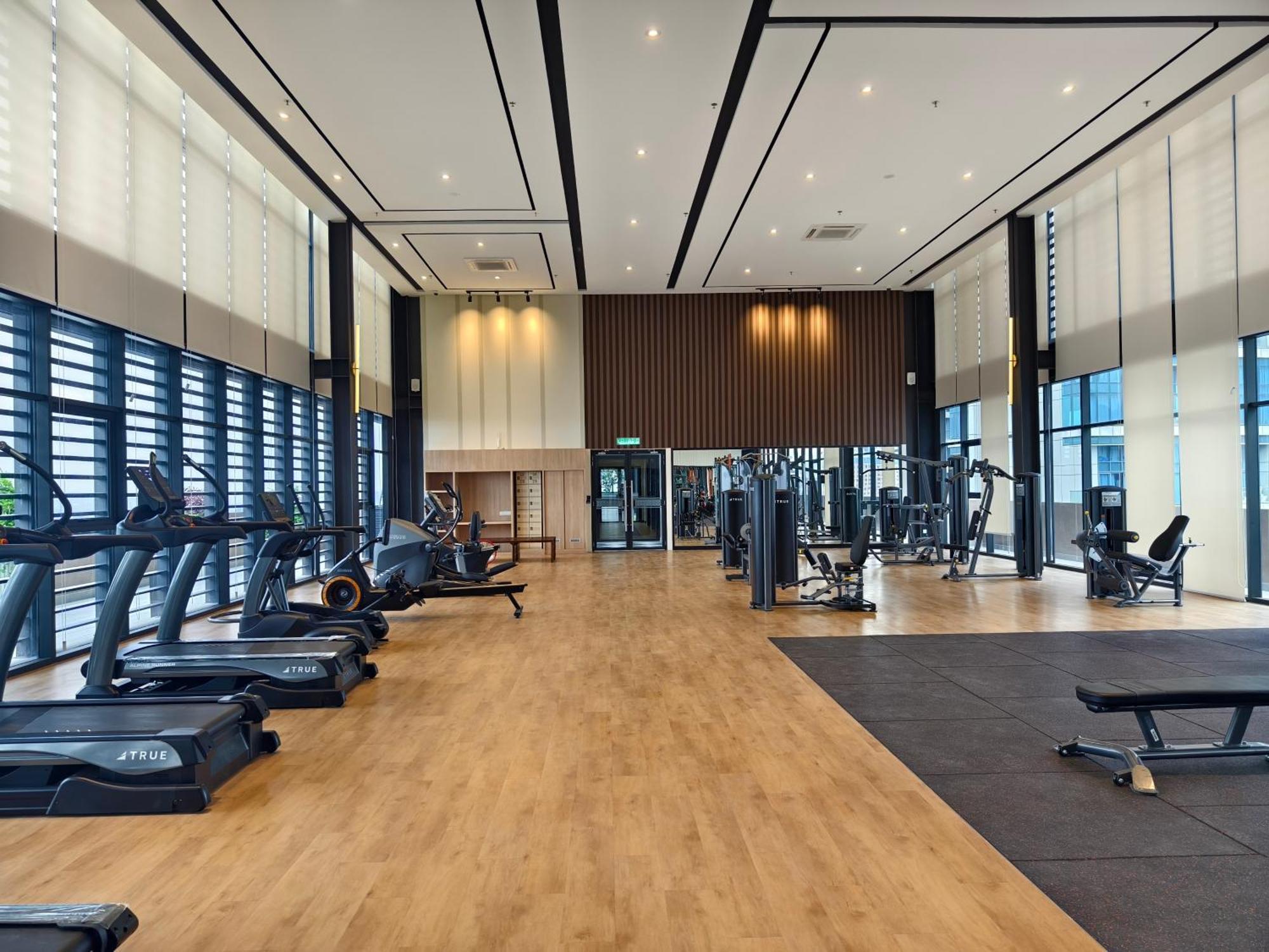 Mossaz Suites Empire City By Starwood Petaling Jaya Buitenkant foto