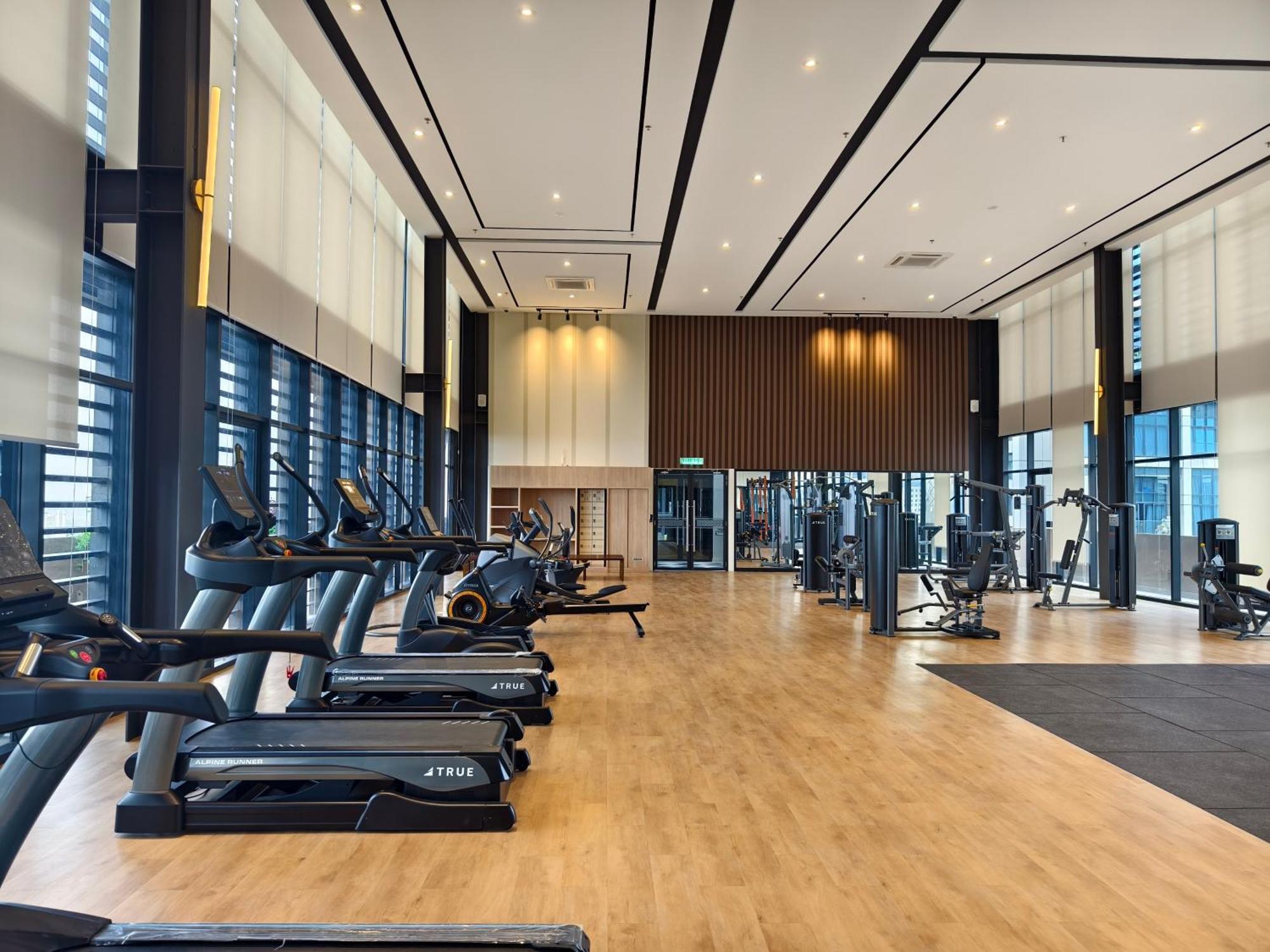 Mossaz Suites Empire City By Starwood Petaling Jaya Buitenkant foto